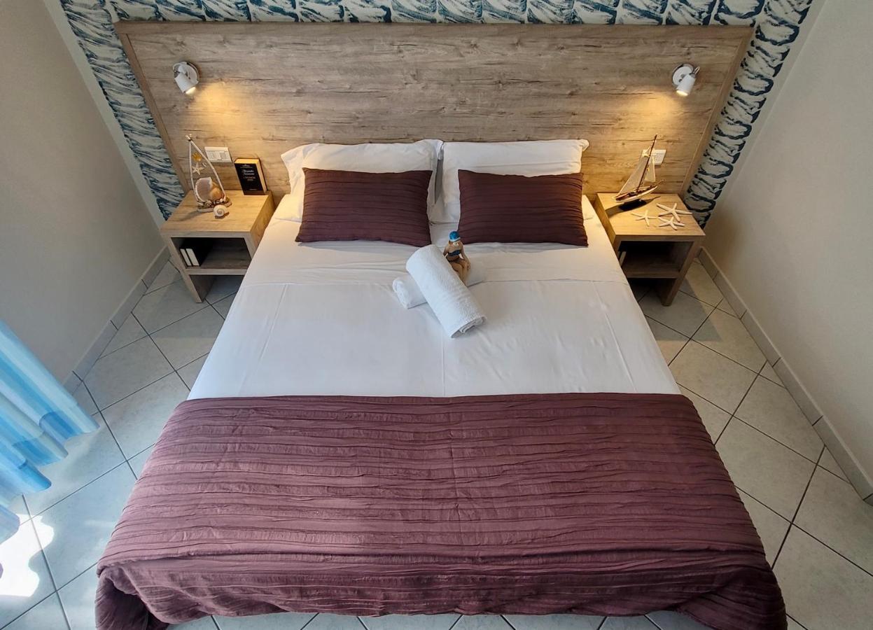 Hotel Adigrat Riccione Eksteriør billede
