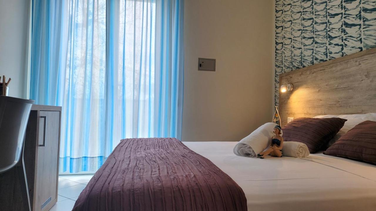 Hotel Adigrat Riccione Eksteriør billede