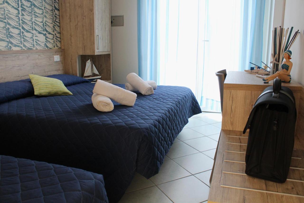 Hotel Adigrat Riccione Eksteriør billede