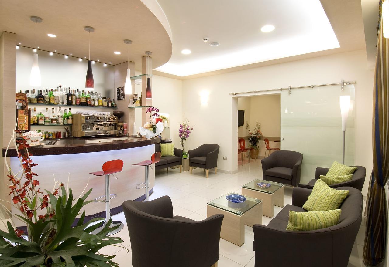 Hotel Adigrat Riccione Eksteriør billede