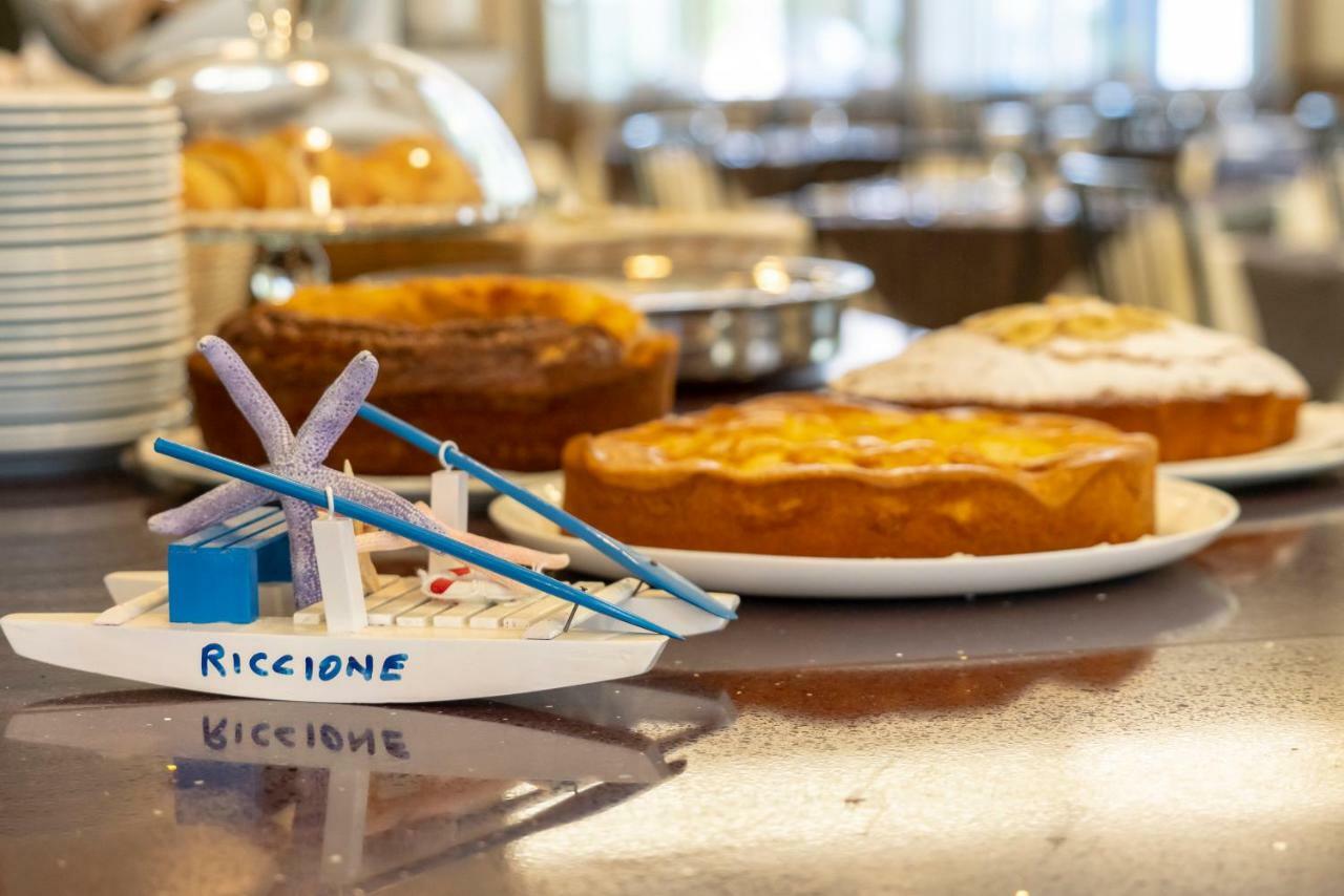 Hotel Adigrat Riccione Eksteriør billede