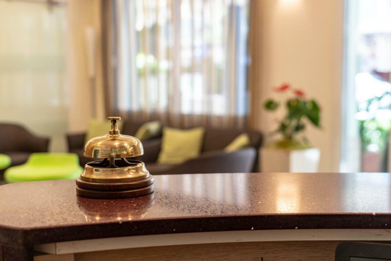 Hotel Adigrat Riccione Eksteriør billede